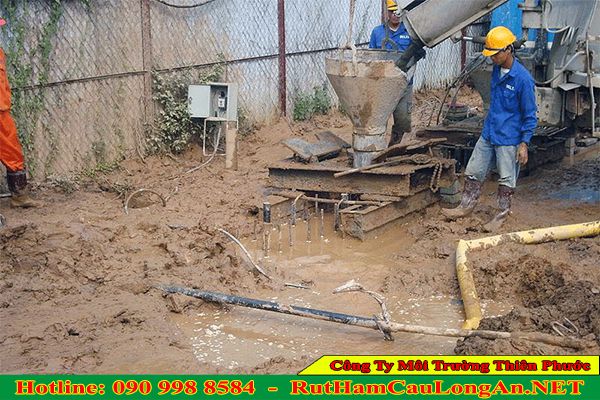 Hút bùn thải Long An giá rẻ Thiên Phước xử lý bùn thải KCN KCX