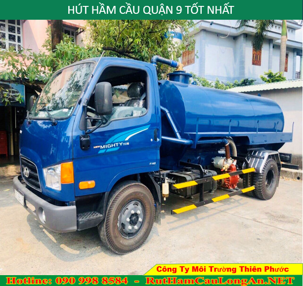 hut hầm cầu quận 9